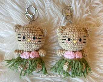 Crochet Kitten Keychain in Hawaiian Outfit, Kawaii Plush Charm, Cute Bag Charm, Gifts for Her