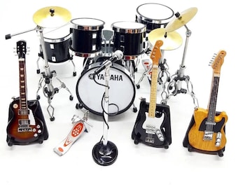 Guitarras en miniatura y tambor en miniatura pequeño YAMAHAA escala 1:12 para accesorios figura de acción para exhibición o regalo
