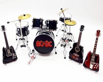 Tambor en miniatura pequeño y guitarra en miniatura pequeña ACDC para accesorios figura de acción 1:12 para exhibición y regalo para decoración del hogar