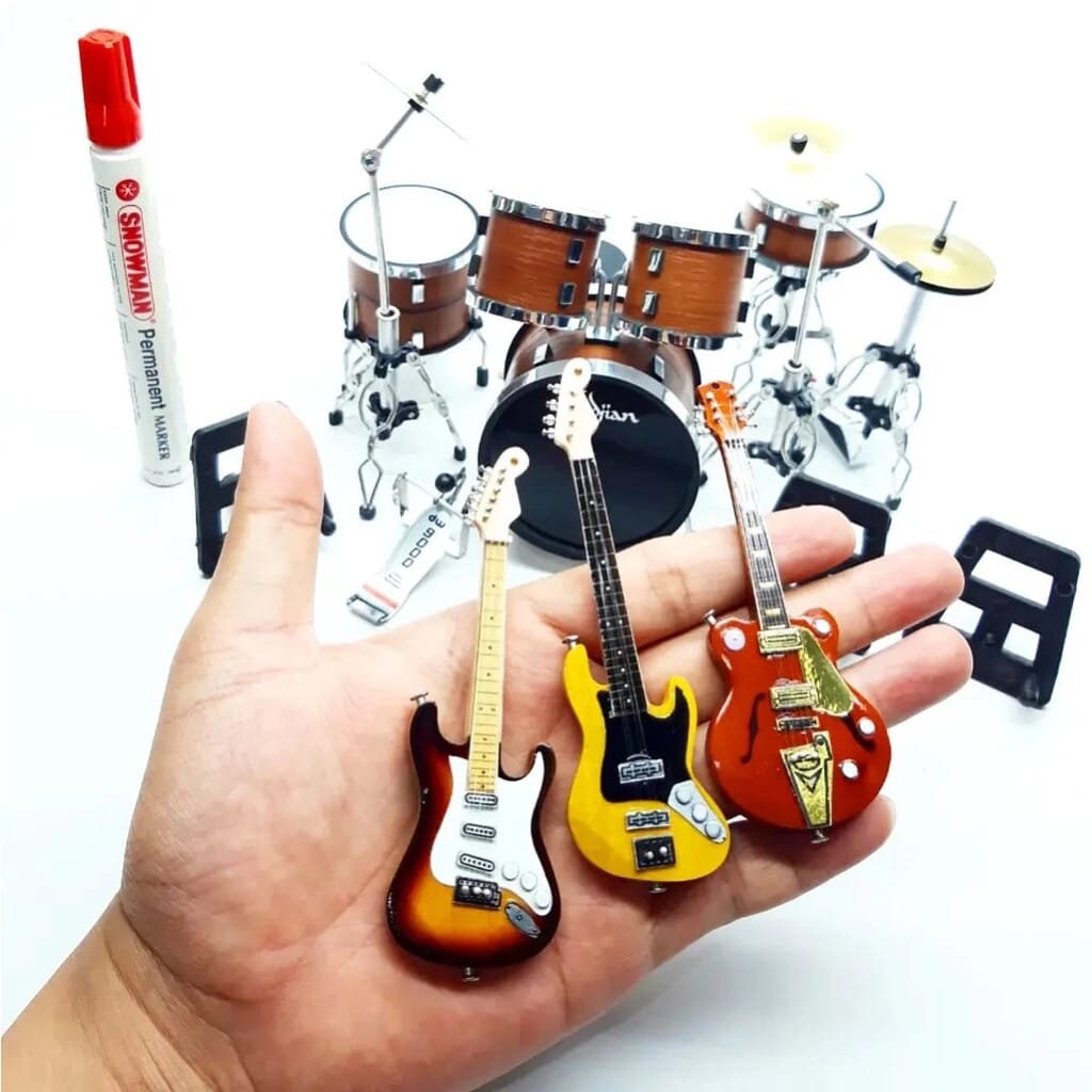 Miniature Drum Small and Miniature Guitar Small for Accesories Action ...
