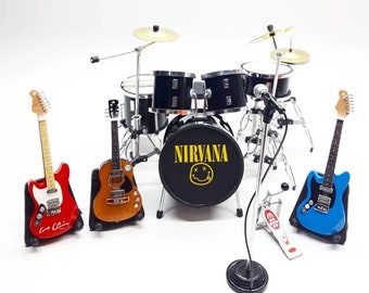 tambor miniatura pequeño y guitarra miniatura pequeña NIRVANAA para accesorios figura de acción 1:12 para exhibición y regalo navidad