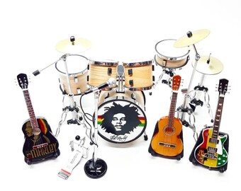 tambor miniatura pequeño y guitarra miniatura pequeña BOB MARLEYY para accesorios figura de acción 1:12 para exhibición y regalo decoración del hogar