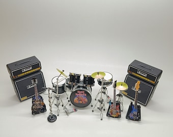 Conjunto de instrumentos en miniatura de Iron Maiden: exhibición a escala 1/12