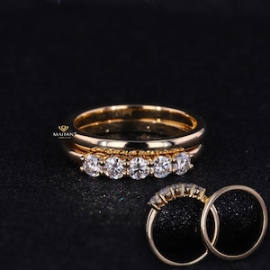 14K Gold Simple Minimalist Wedding Ring Set, Five Round Cut lab Grown Diamond Band Ring Set Small Band Set For Anniversary Gift For Her.