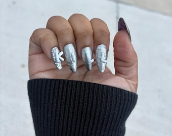 Kill Saja K Pop Demon Hunters Acrylic Press on Nails | Silver Chrome Bottom Design Nails | 3D Silver Saja Boy Patterns Huntrix Nails
