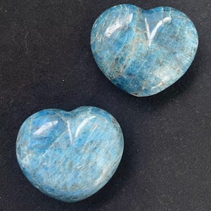 6.5cm Beautiful Apatite Heart x1