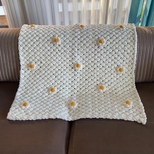 Handmade Cream Baby Blanket: Crochet Daisy Design, Soft Acrylic Yarn
