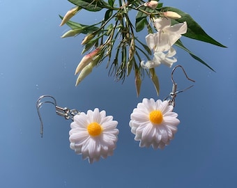 3D Daisy Earrings
