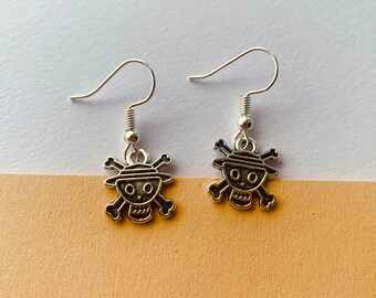 Pendientes de calavera y huesos cruzados de anime