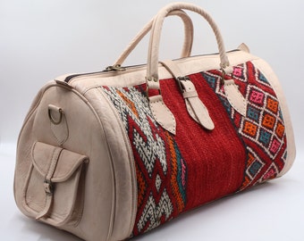 Moroccan Leather Kilim duffle Bag, Kilim duffle travel bag, Duffle Bag, Leather duffle bag, Unisex Kilim Weekender Bag, hipster travel bag