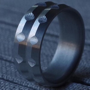 Double point milled ring