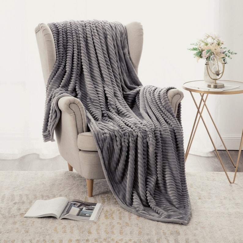 Throw Blanket for Sofa, Couch, Bed Soft, Chunky, Fluffy, Warm, Ribbed, Stripes Coral Fleece Large Thick, King Gray Grey 200x230cm image 1