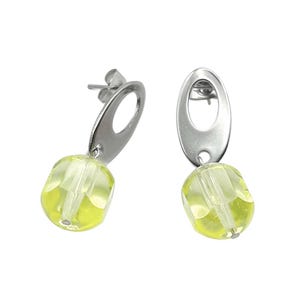 Pendientes cibernéticos futuristas de color amarillo transparente, elegantes y ovalados, de acero inoxidable, modernos, estilo cybercore Y2K.