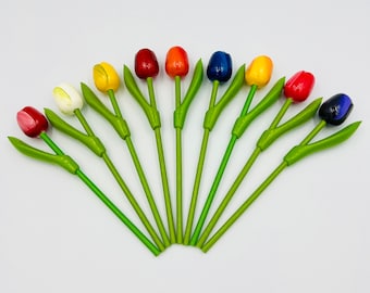 Wooden tulips, 20 cm (7.9) set of 3-9, bouquet of flowers, handmade, table decoration, for the wedding, spring flowers, gift for her