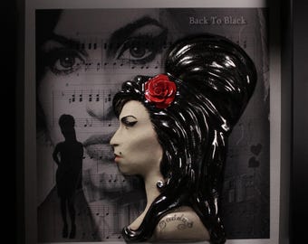 Escultura de Amy Winehouse - Enmarcada - Hecha a mano en Italia