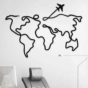 金属製世界地図ラインアート：モダンな壁装飾
