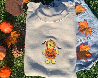 Pooh Bear Pumpkin Embroidered - Fall Edition