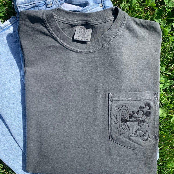 Camiseta vintage bordada de Mickey con bolsillo