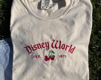 Camiseta bordada de Disney World con cerezas - Adultos, jóvenes y niños pequeños
