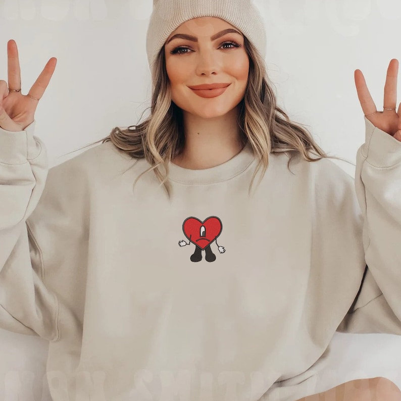 Un Verano Sin Ti Baby heart- Bad Bunny Embroidered Crewneck 