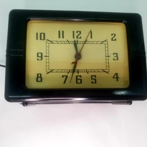 Bakelite Clock Antique Shop Clock c1930 Electric Industrial Decor Art Deco Catalin Desk Clock Lackner Cincinnati Ohio