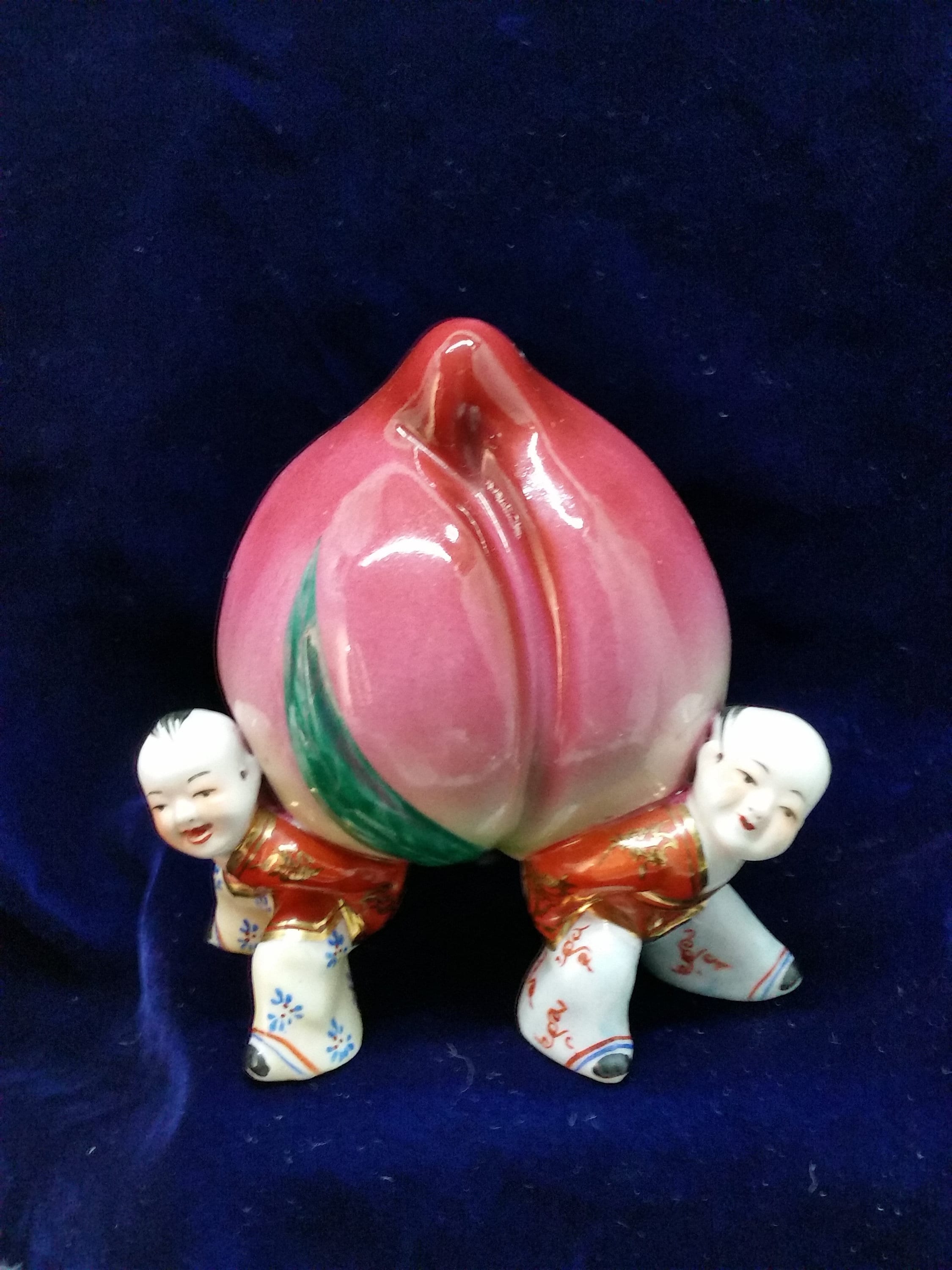 STEUABEN 桃　peach クリスタル　スチューベン　1990年代　希少 Chinese Longevity Peach - Etsy
