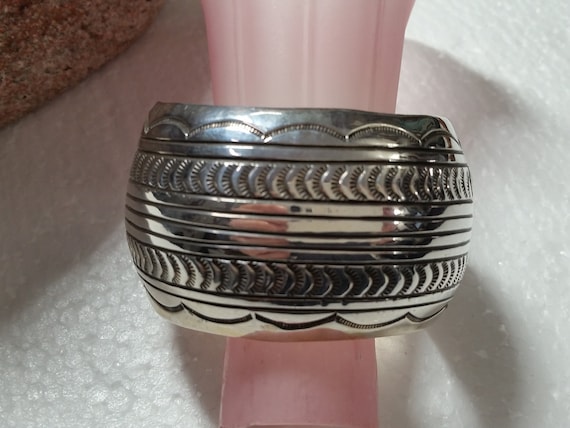 Elegant Vintage Navajo Native American Sterling Silver Bracelet Old Elegant Vintage Navajo Native American Sterling Silver Bracelet Old