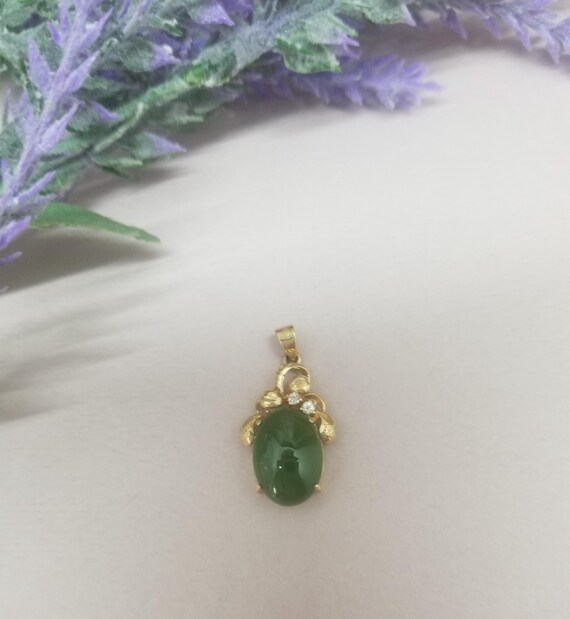 Vintage Jadeite Diamond 18K Gold Pendant Natural Jadeite