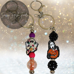 Ghost pumpkin Halloween beaded keychains, gift idea, silicone beads, focal beaded keychain, Halloween keychain, fall keychain, retro ghost