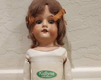 Poupée ancienne porcelaine Kestner 146