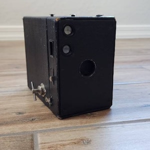 Antique Kodak No. 2 Brownie Camera Model B. Jan.12.1897.