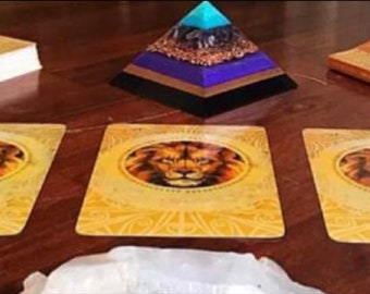 3 Card Spread Oracle Card Reading, representing past, present and future. Same or next day delivery. Written report only via messenger/email