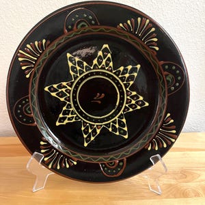 Rowe Pottery Works Old Salem Collection Plate