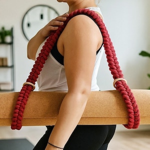 Yoga mat strap or blanket holder, short mat sling, Pilates mat carrier, one arm carry strap, gift for yogis, yoga mat carrier