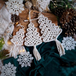 Decorazione per albero di Natale in macramè: decorazioni natalizie boho