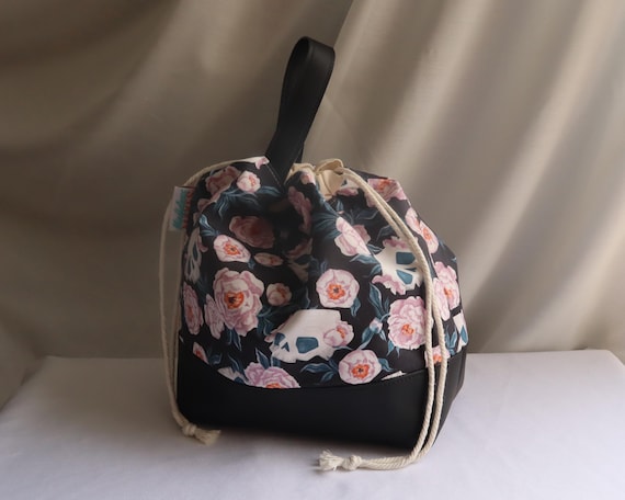 Drawstring Crochet Knitting Project Bag - Small/Medium/Large - Gifts for Knitters and Crocheters - Floral Skull Print