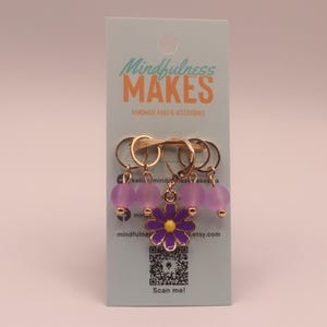 Flower Stitch Marker Set - Progress Keeper - Accessories and Gifts for Knitters and Crocheters - Knitting and Crochet Notions