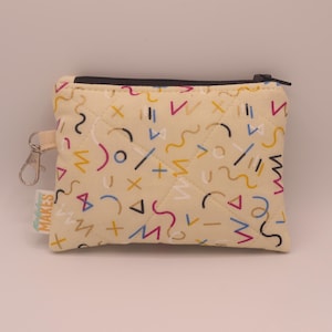 Monedero llavero hecho a mano - Mini monedero llavero de muñeca - Monedero/estuche acolchado con cremallera - Diseño abstracto