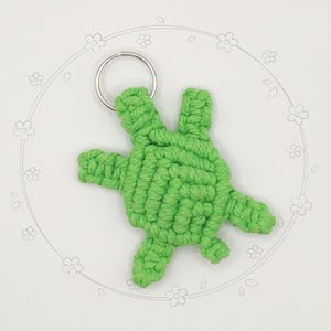 Macrame Turtle Keychain: Split keyring, Handmade Bag Charm