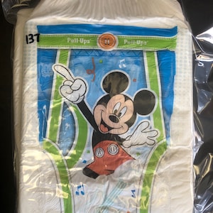 Huggies Pull-Ups Training Pants Mickey Mouse Print Qatar
