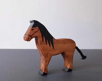 Juguete de animales de "caballo" de madera hecho a mano, juego de figuras de madera de animales de granja, juguetes Waldorf y Montessori, regalo para niños y niñas