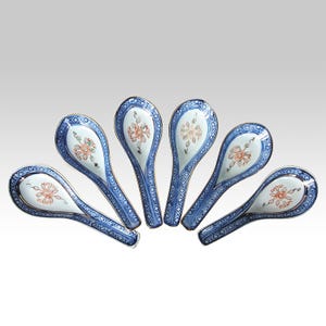 Vintage Chinese porcelain soup or rice spoons