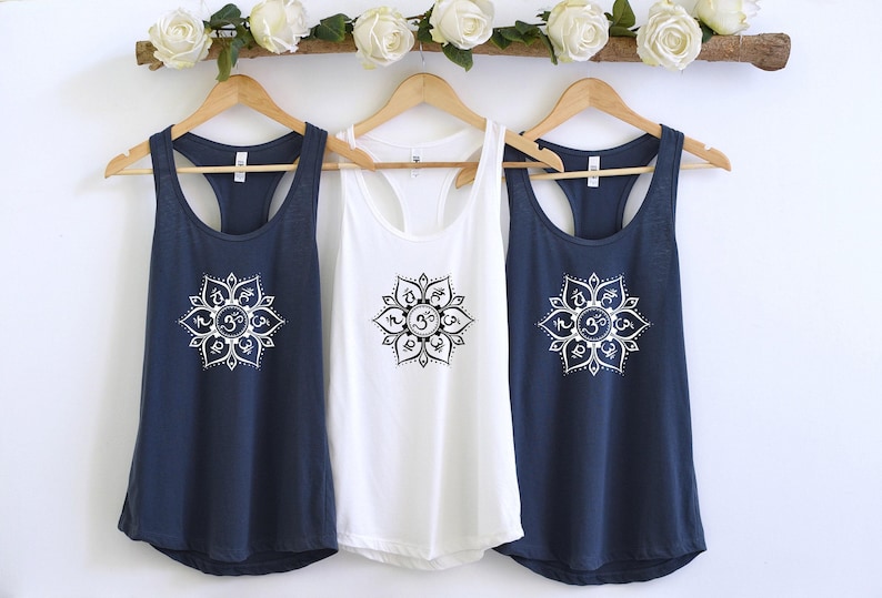 Seven Chakras Tank Top | Chakra T-Shirt | Meditation Shirt | Yoga Tank | Yoga Lover Gift | Yoga Gift | Seven Chakras | Spiritual Shirt imagem 5