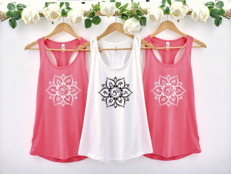 Seven Chakras Tank Top | Chakra T-Shirt | Meditation Shirt | Yoga Tank | Yoga Lover Gift | Yoga Gift | Seven Chakras | Spiritual Shirt imagem 3