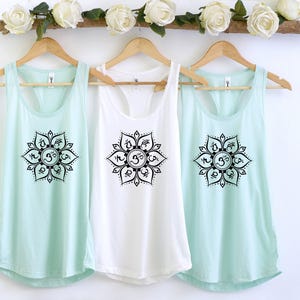 Seven Chakras Tank Top | Chakra T-Shirt | Meditation Shirt | Yoga Tank | Yoga Lover Gift | Yoga Gift | Seven Chakras | Spiritual Shirt imagem 4