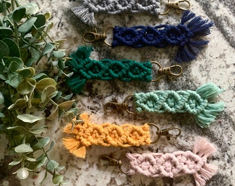 Macrame keychain/bag charm