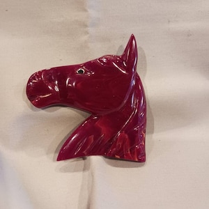 Schultz Bakelite Pin - Marbelized Burgundy Horse Head - Artist signed