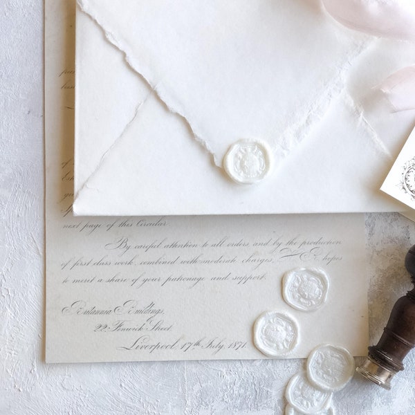 Antieke Franse lakzegels: WITTE PAREL zelfklevende stempelstickers huwelijksuitnodiging, briefpapier, enveloppen Victoriaanse barokke stijl