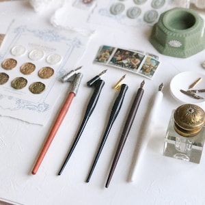 Kalligraphie Stift Weiß Schwarz Silber Goldfeder ~ Fine Art Hochzeit Fotografie Flat Lay Styling Requisite Vintage Barock viktorianischer Dip Pen