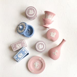 Wedgwood trinket box - Etsy 日本